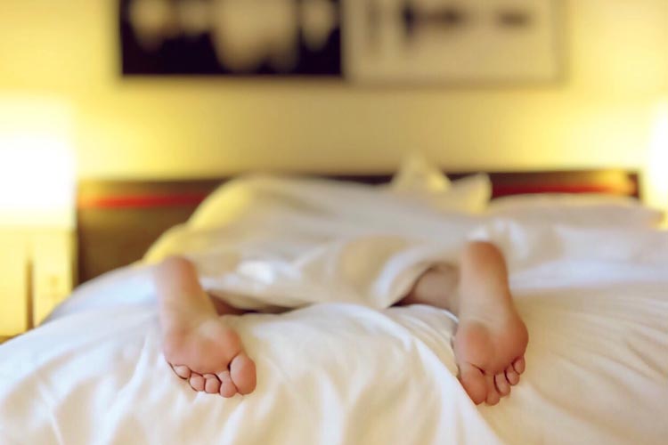 Cold Nights No More! Here's How To Warm Your Bed